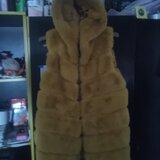 Vand vesta de blana